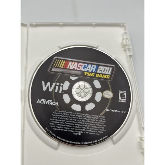 NASCAR 2011 The Game (Nintendo Wii, 2011) CIB - Picture 8 of 11